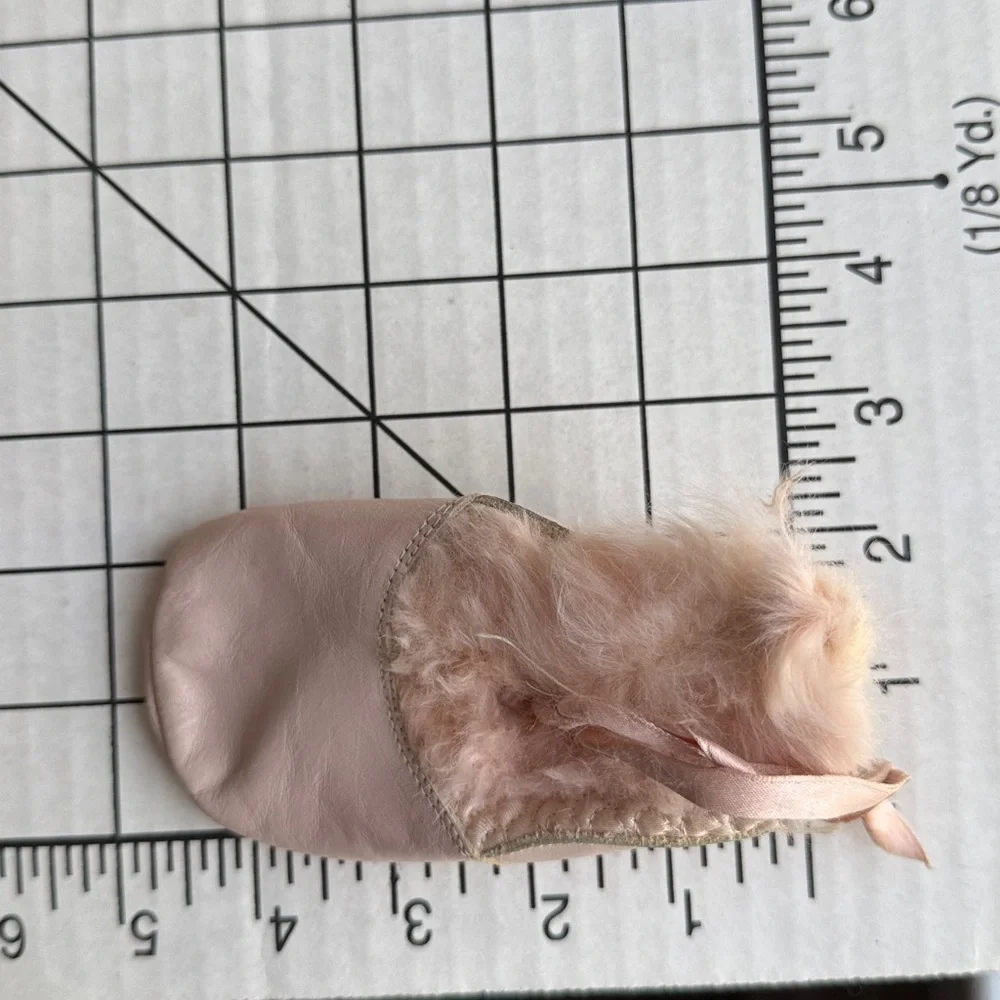 Vintage 1950s Pink Leather Baby Shoes Rabbit Fur Trim Ribbon Ties Prewalker
